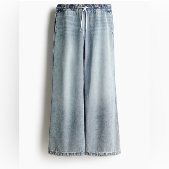 Drawstring pull on denim - Picture 1 of 1